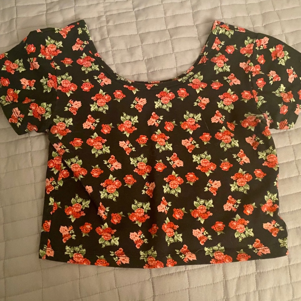 Crop top